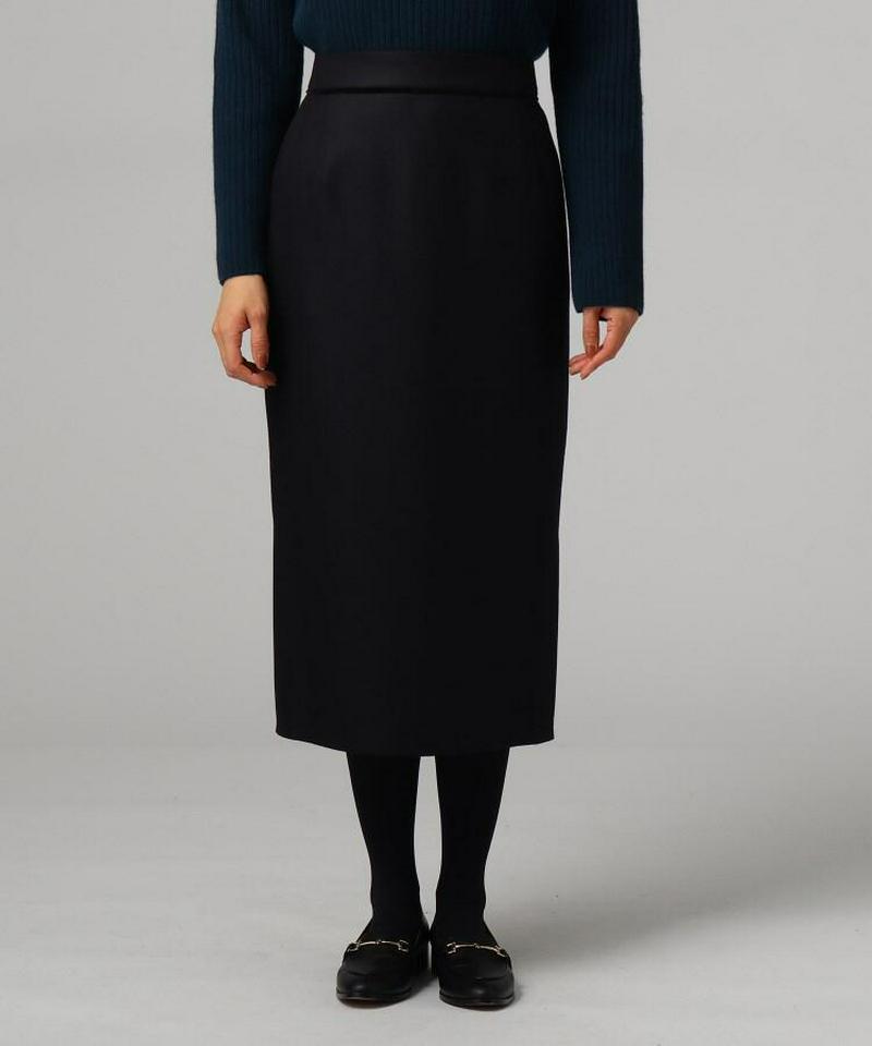 サージタイトスカート