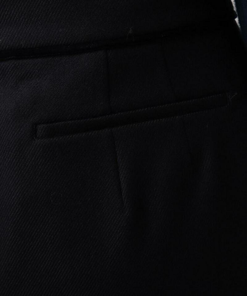 サージタイトスカート