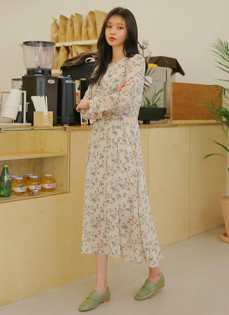 シフォンフラワーパターンワンピース