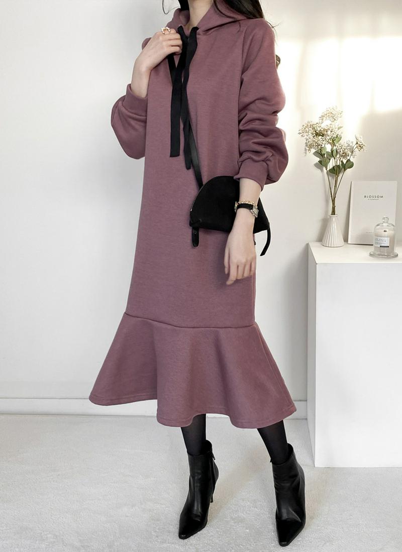 裏起毛フードフレアヘムワンピース