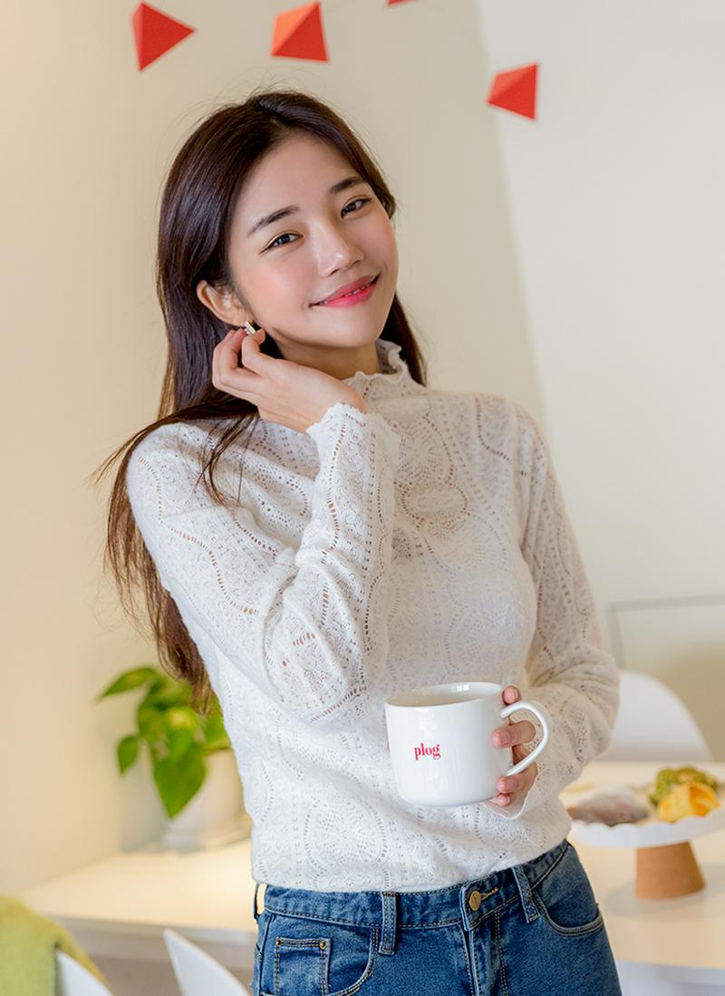 起毛レースハイネックTシャツ