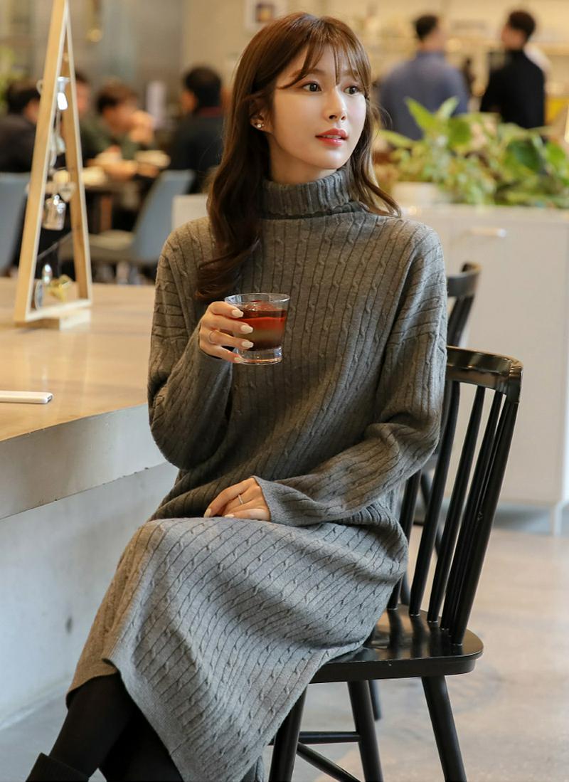 ウール混ケーブルニットワンピース