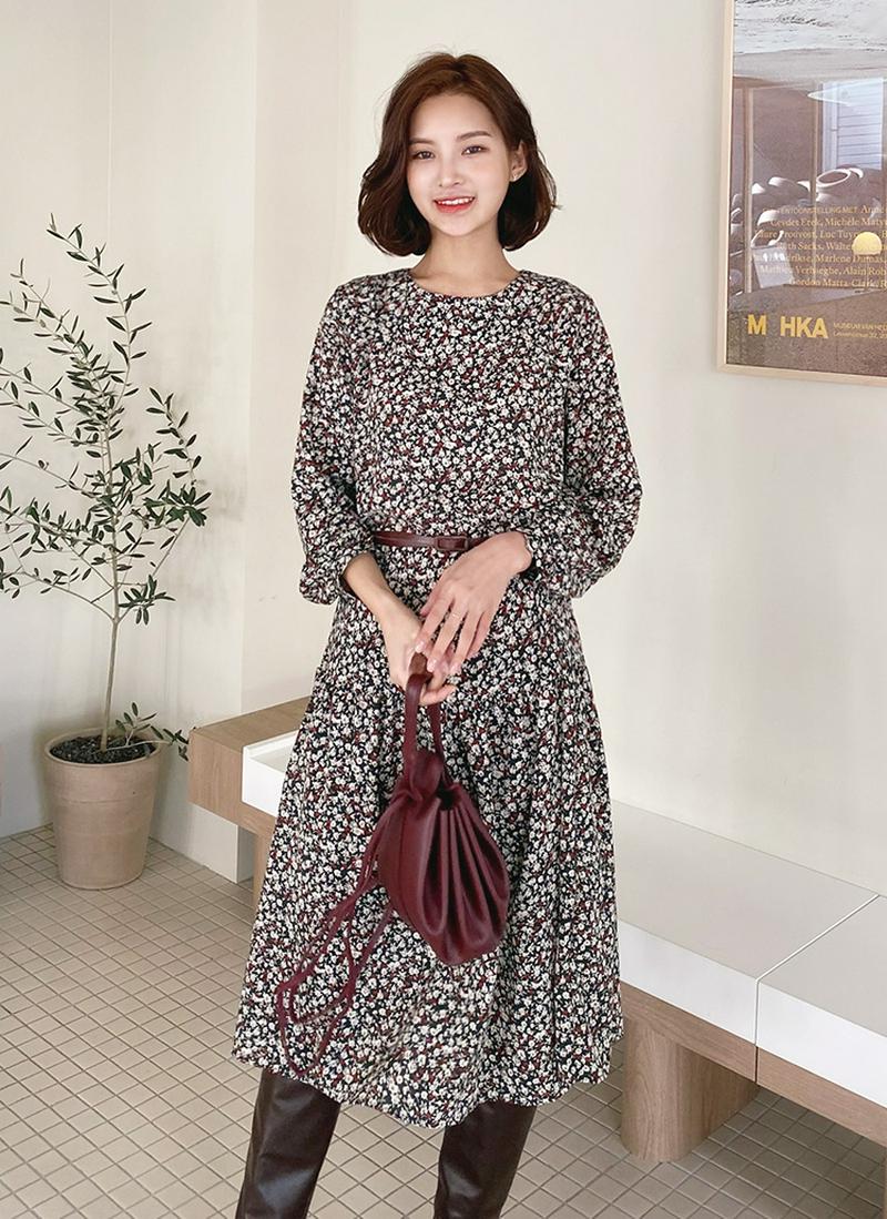 ストラップ付小花柄ワンピース・全2色