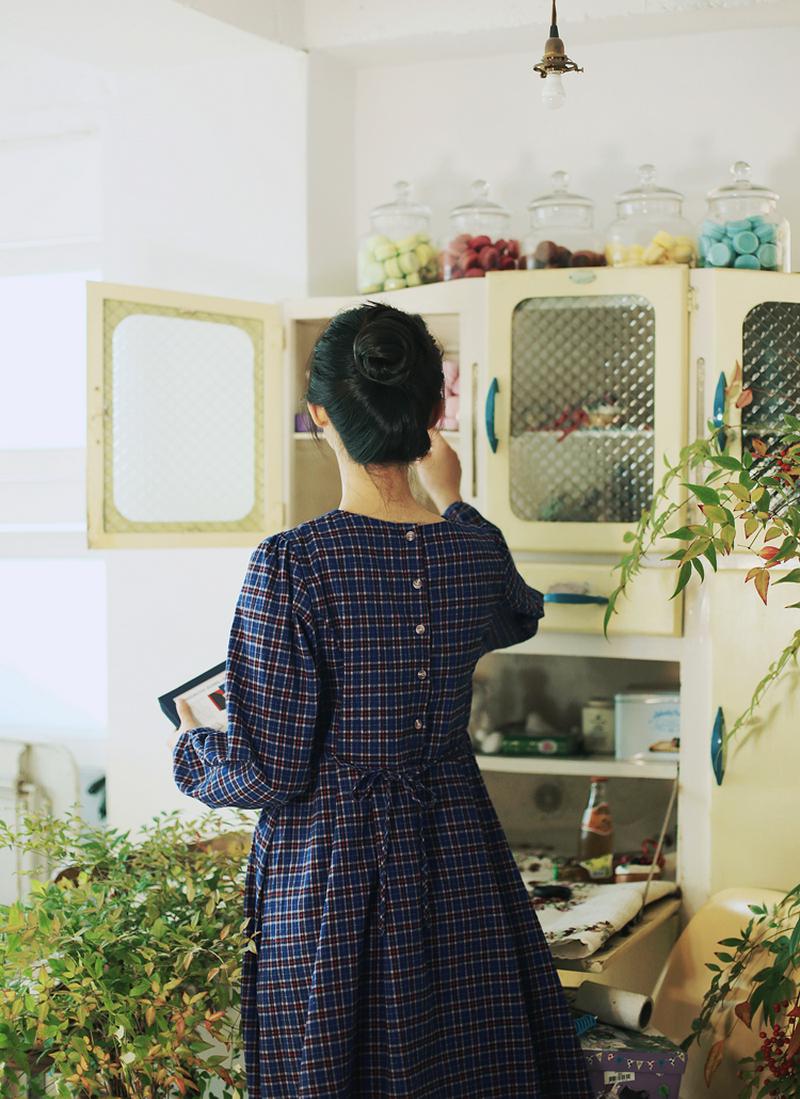 バックボタンチェックミニワンピース