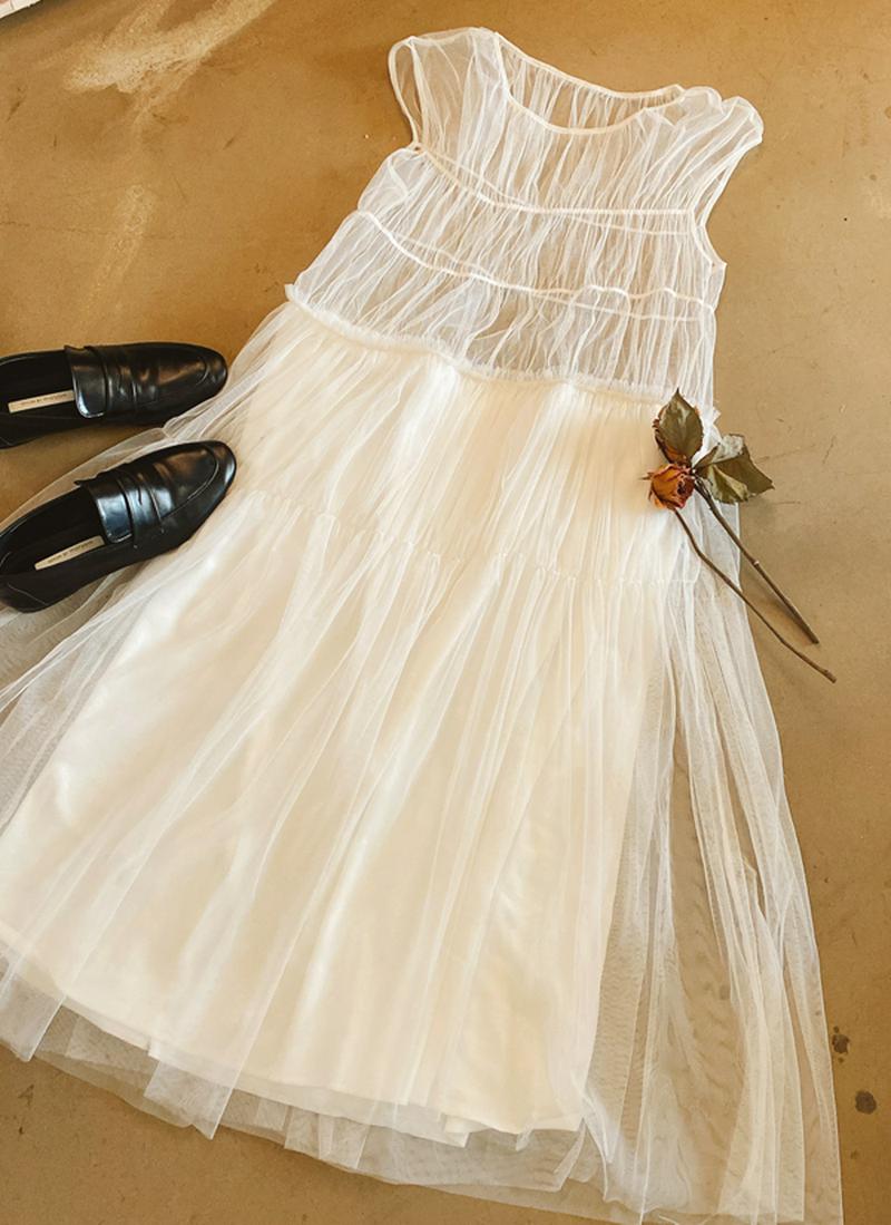 チュールワンピース