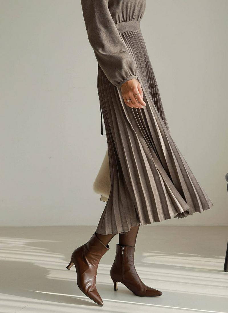 腰ヒモプリーツロングワンピース