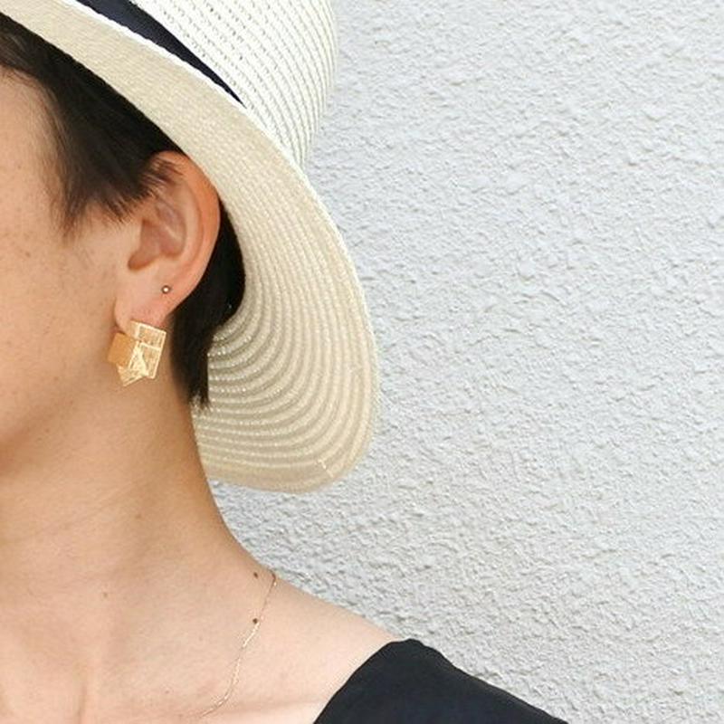 2カラーデザインピアス monicaselect　モニカセレクト　レディースファッション　韓国ファッション　プチプラ　アクセサリ