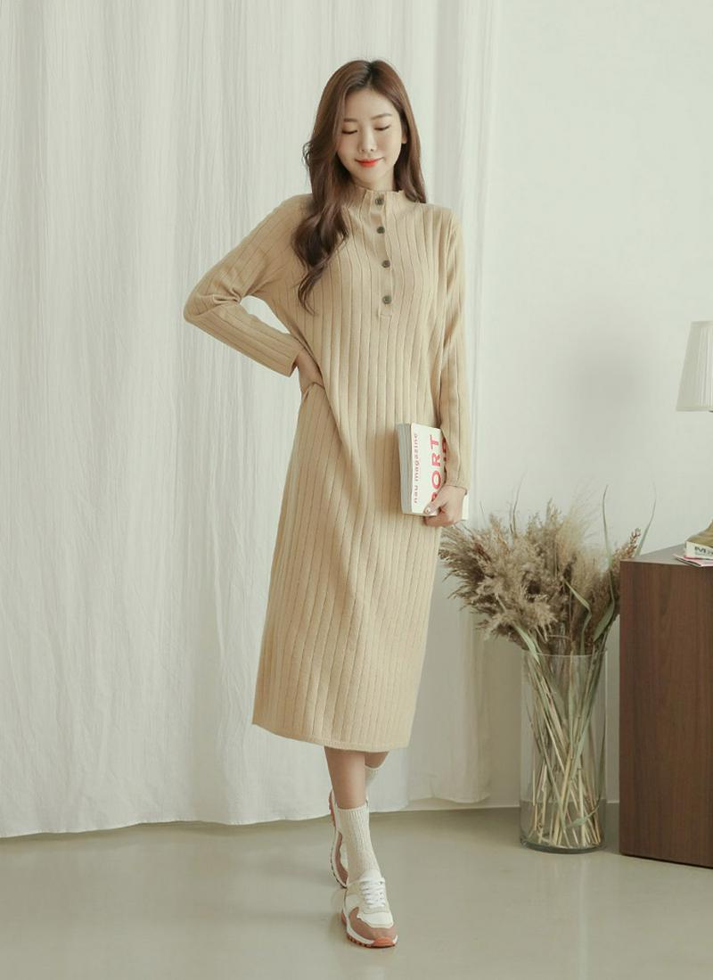 ボタンモックネックリブニットワンピース