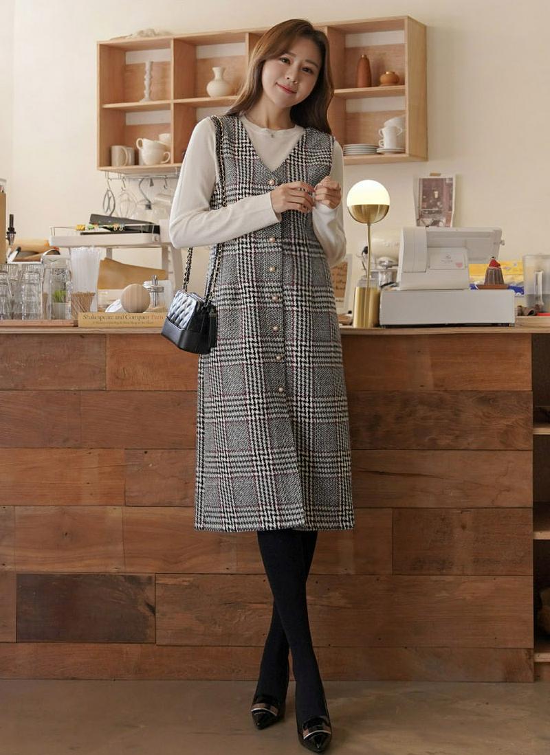 Vネックボタン風ラインチェックワンピース