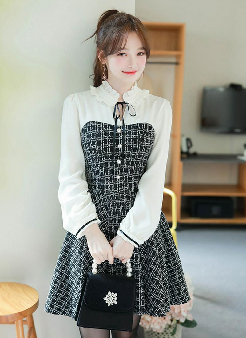 フリルネックパターンワンピース