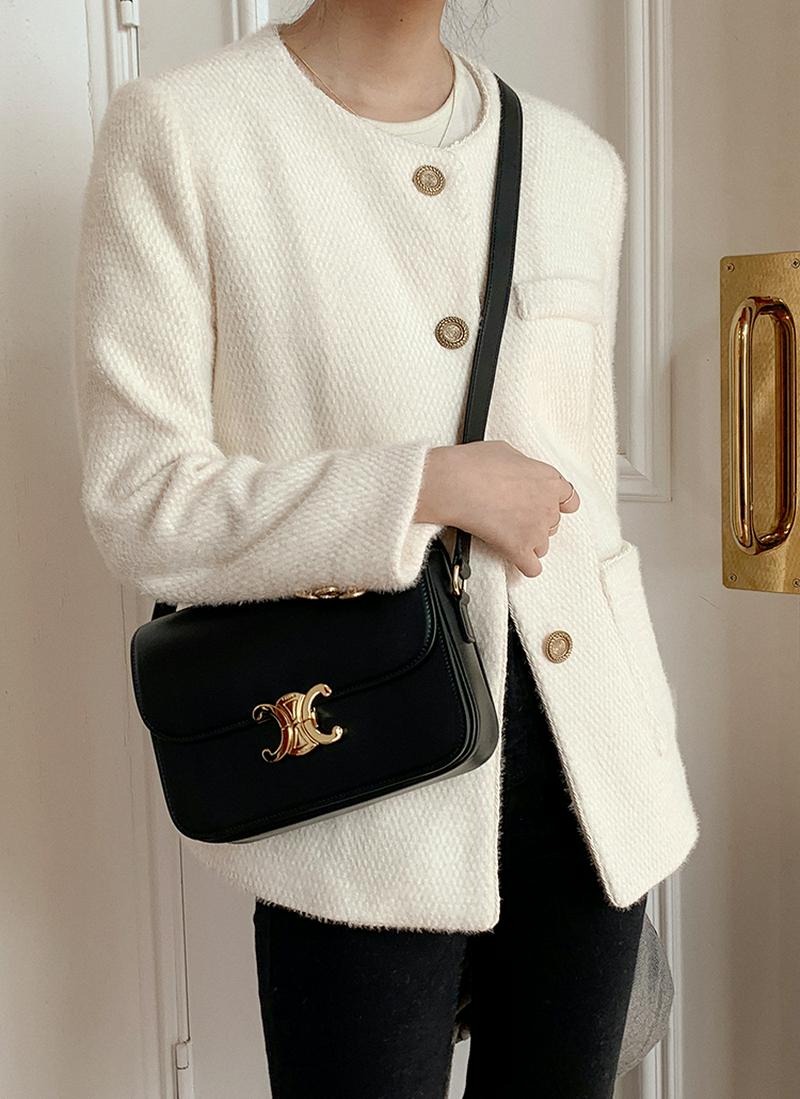 ノーカラーゴールドボタンジャケット