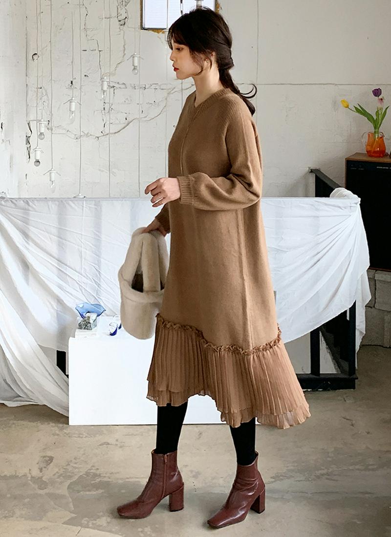 Vネックプリーツヘムワンピース・全2色