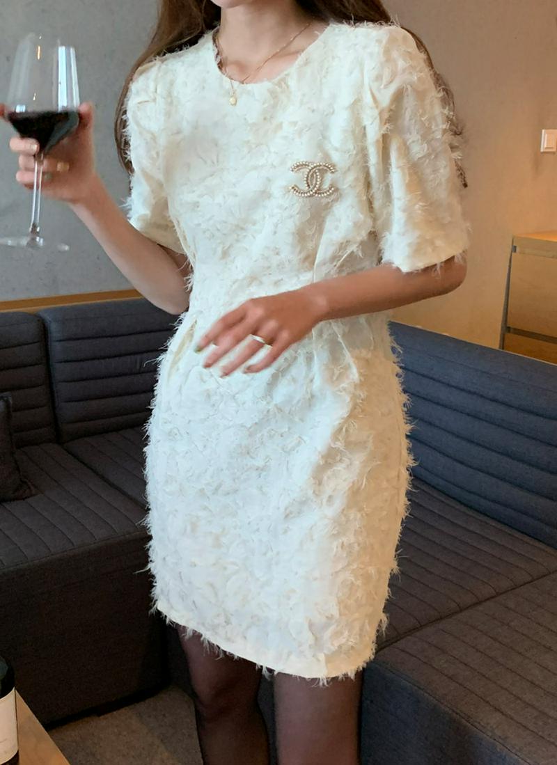 ウエストタックフェザーミニワンピース