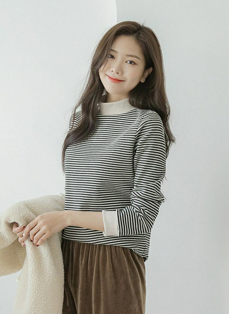 ハーフネックボーダー長袖Tシャツ