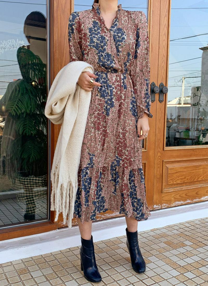 カラフルフラワーワンピース