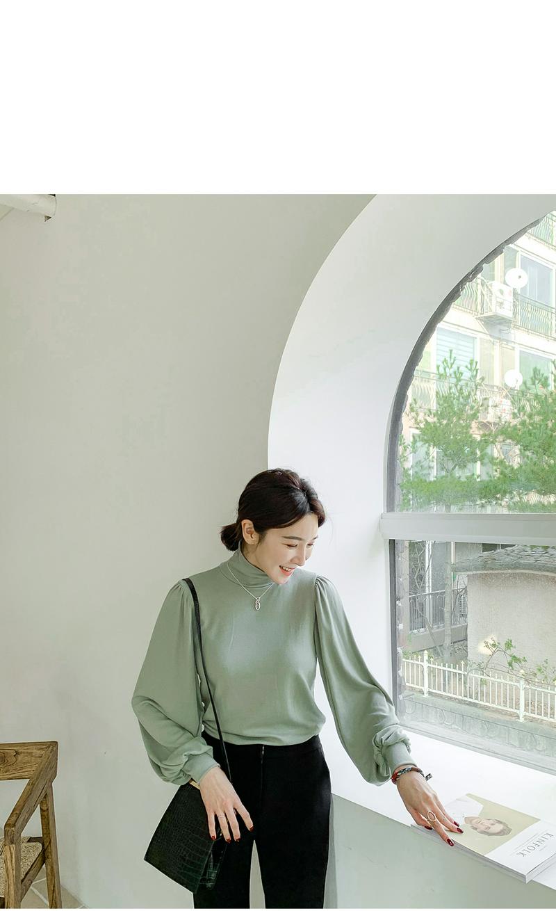 パフスリーブタートルネックTシャツ