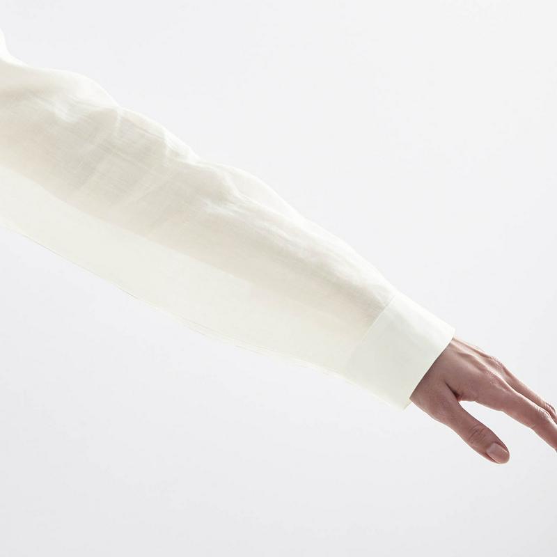 繊細で光沢感のあるラミー１００％はしご風シャツチュニック