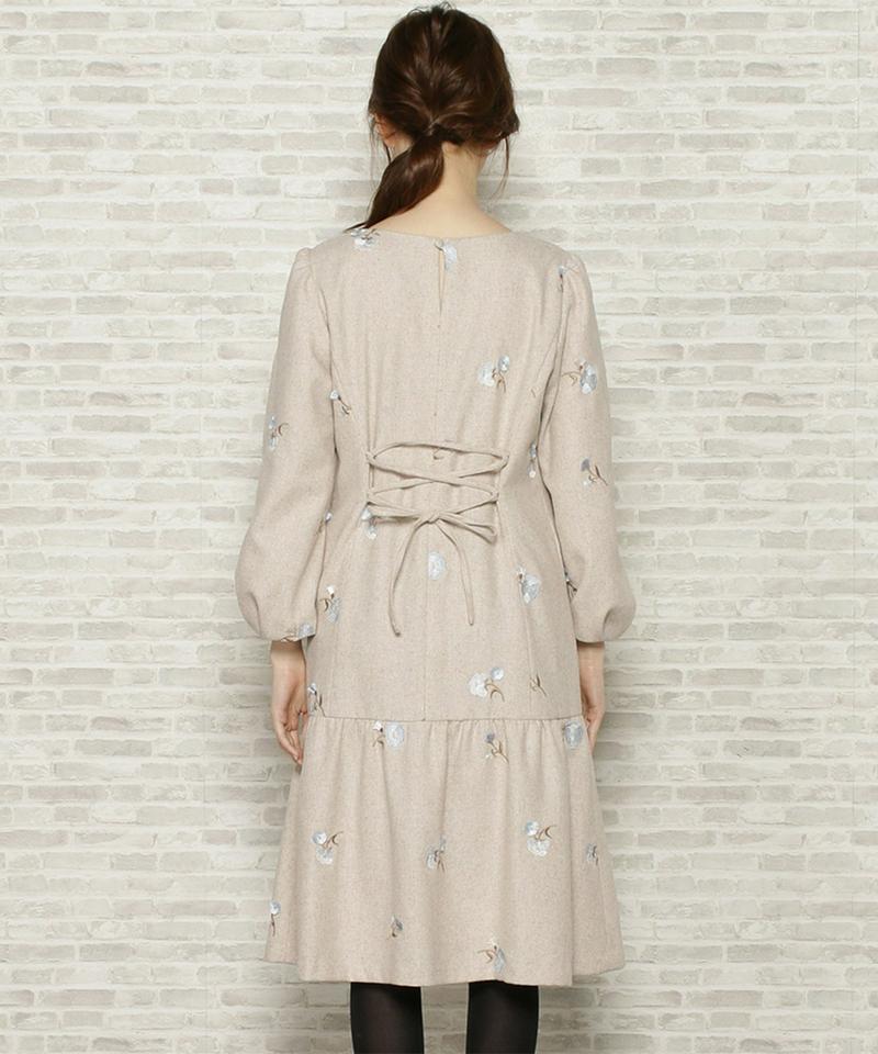 フリンジ刺繍Aラインワンピース