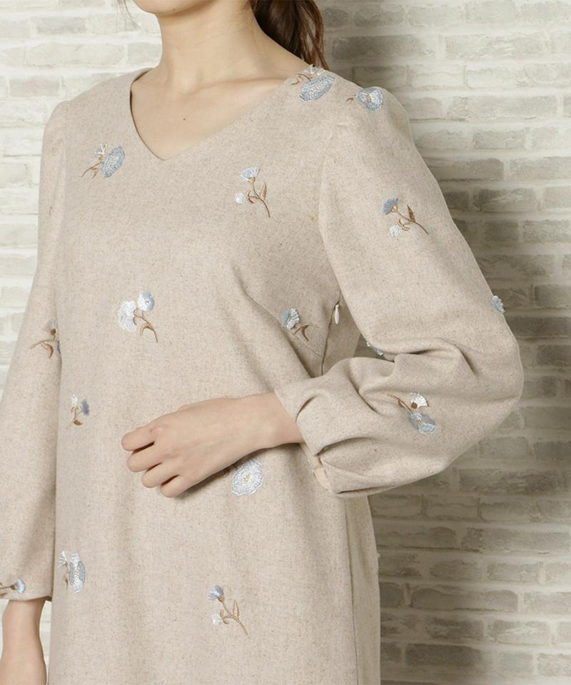 フリンジ刺繍Aラインワンピース