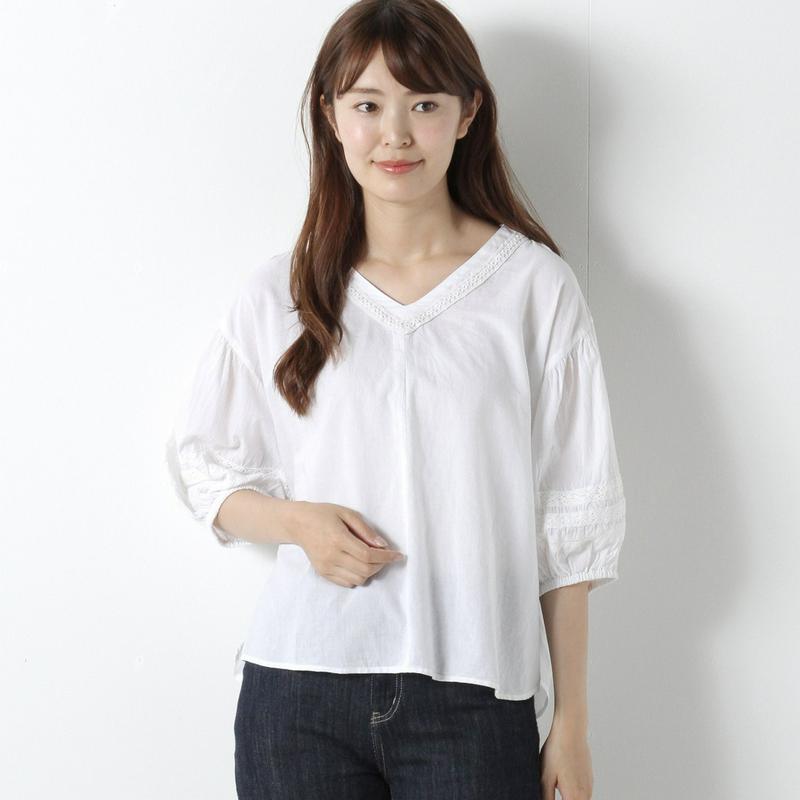 【３／２５（水）で販売終了】Ｖネックハシゴレースブラウス【Ｍ～４Ｌ】