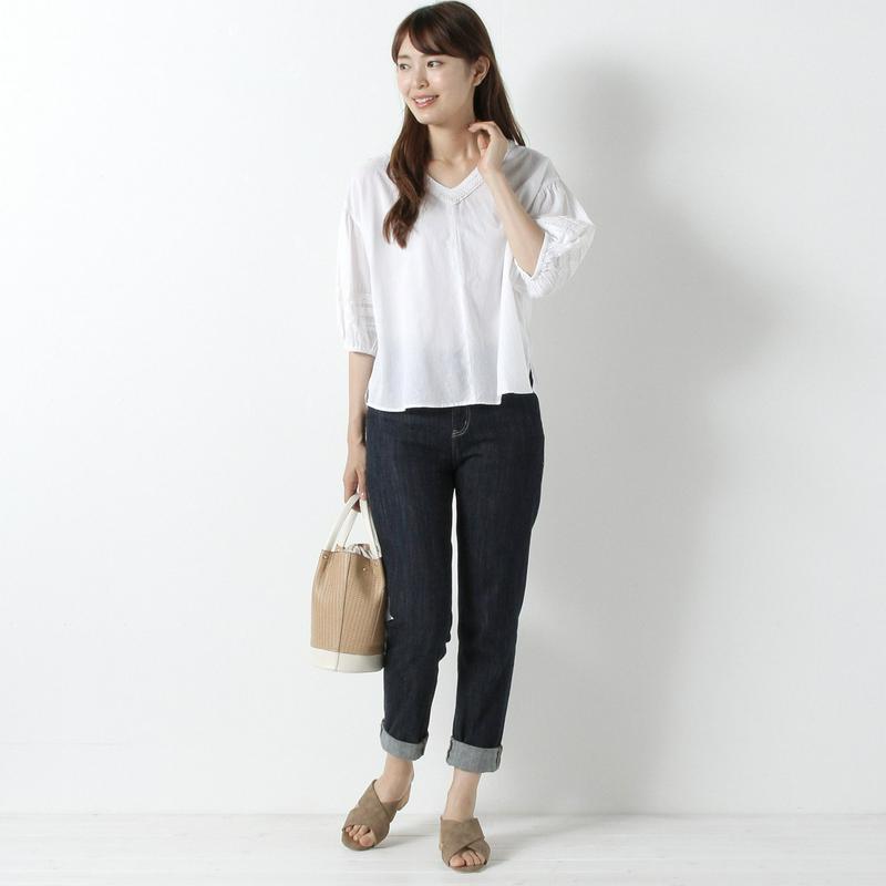 【３／２５（水）で販売終了】Ｖネックハシゴレースブラウス【Ｍ～４Ｌ】