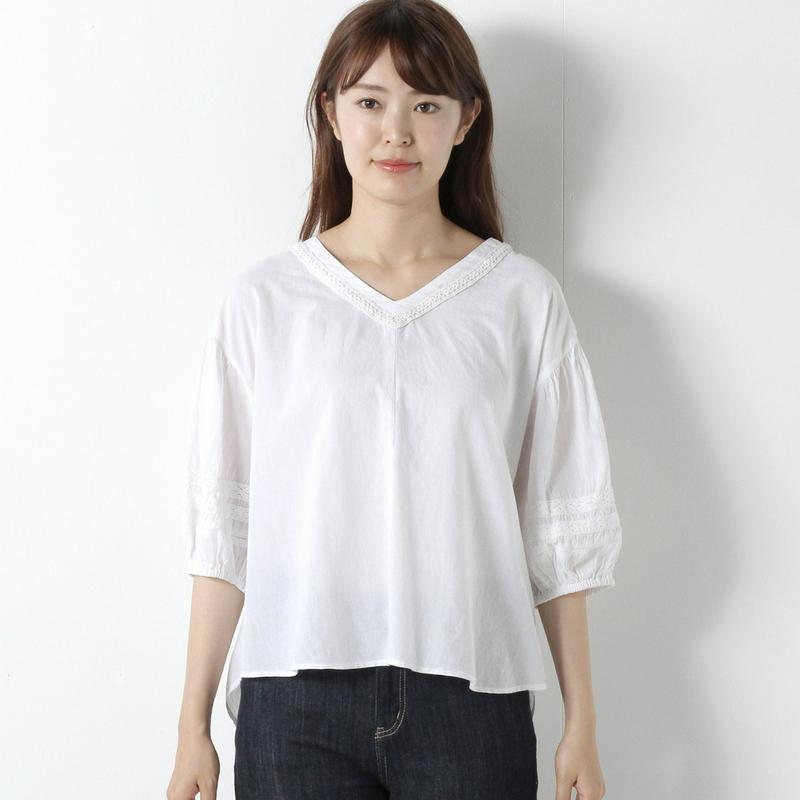 【３／２５（水）で販売終了】Ｖネックハシゴレースブラウス【Ｍ～４Ｌ】