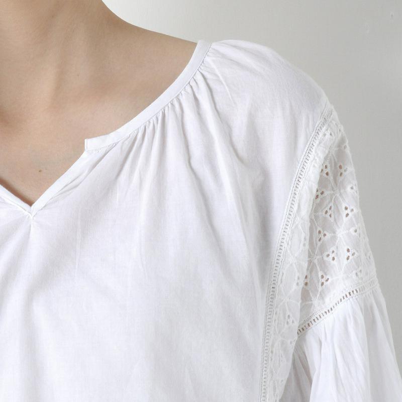 【３／２５（水）で販売終了】刺繍切替ブラウス【Ｍ～４Ｌ】