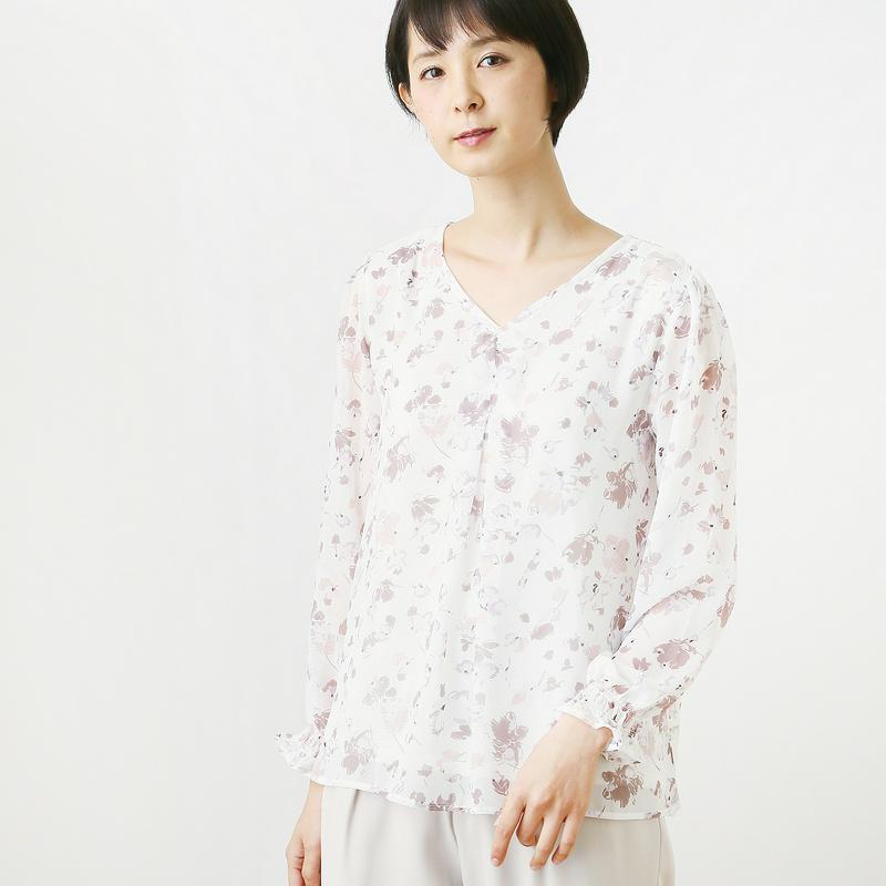 【３／２５（水）で販売終了】カットソー使いフラワープリントＶネックブラウス