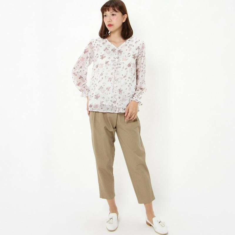 【３／２５（水）で販売終了】カットソー使いフラワープリントＶネックブラウス