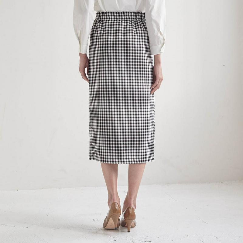 【ＳＴＹＬＥ　ＳＮＡＰコラボチラシ掲載】ギンガムチェック柄ラップ風ボタン使いスカート