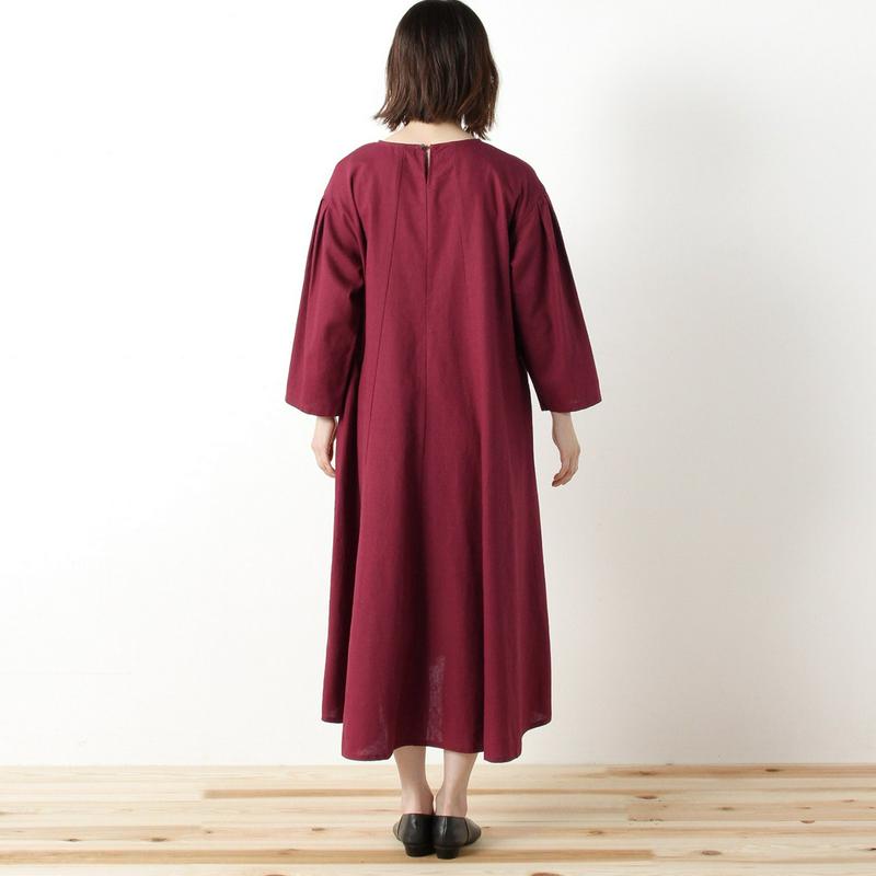 コットンリネン素材のオックスワンピース