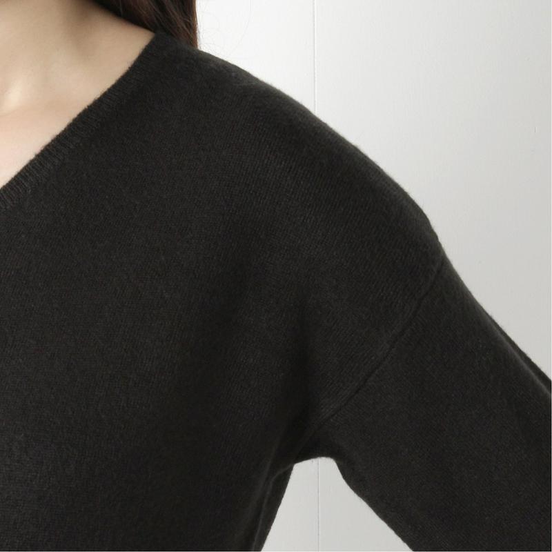 肌触りのいいカシミヤタッチＶネックロングワンピース