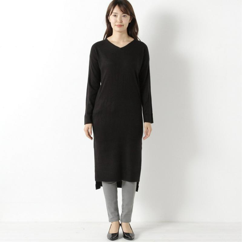 肌触りのいいカシミヤタッチＶネックロングワンピース