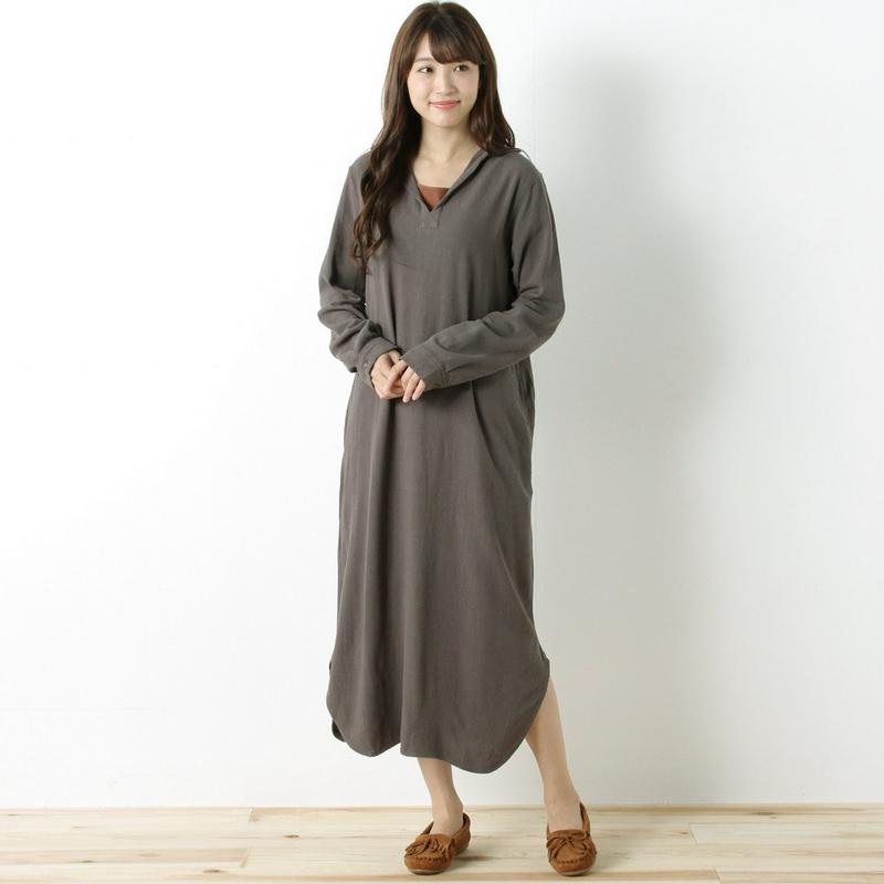 コットン素材の変わり織りスキッパーワンピース
