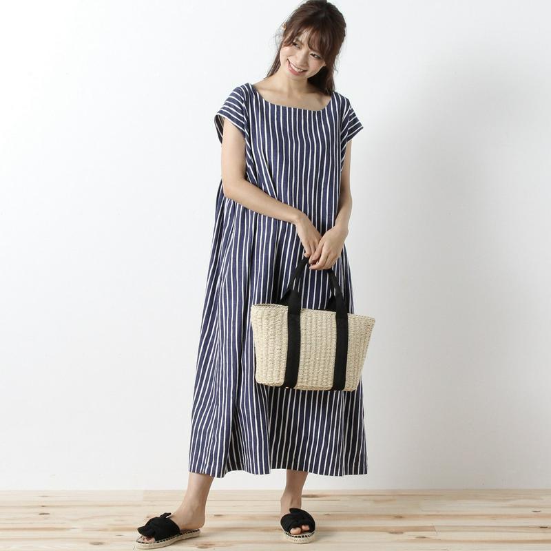 コットンリネン素材のよろけストライプワンピース