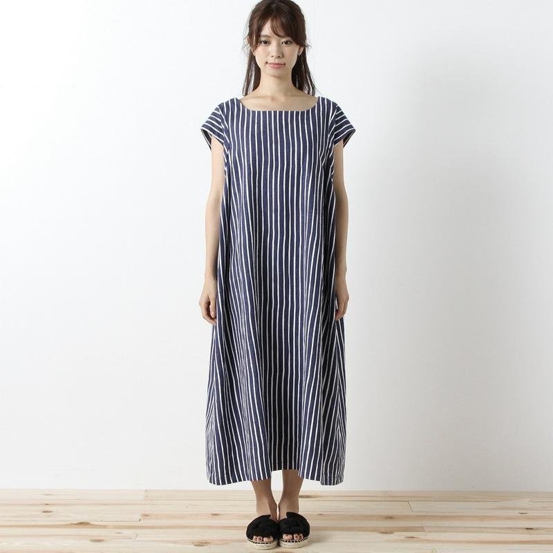 コットンリネン素材のよろけストライプワンピース