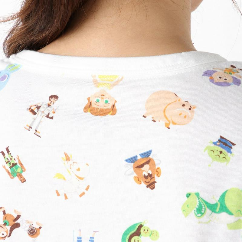トイ・ストーリー半袖総柄プリントＴシャツ