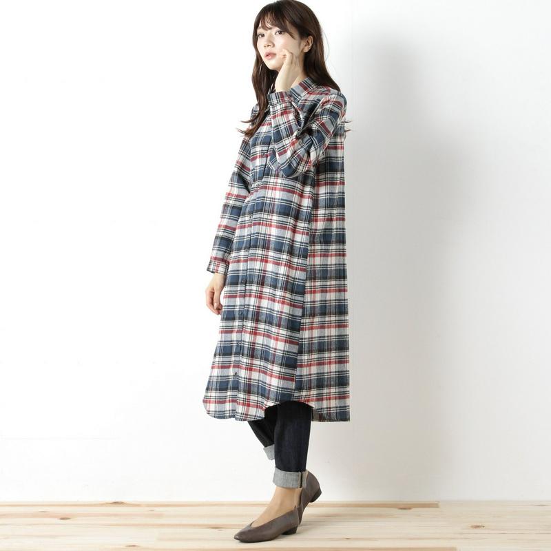 綿混素材のビエラ起毛ロングシャツワンピース