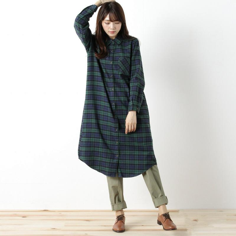 綿混素材のビエラ起毛ロングシャツワンピース