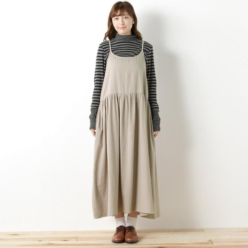 コットンツイル素材のキャミソールワンピース