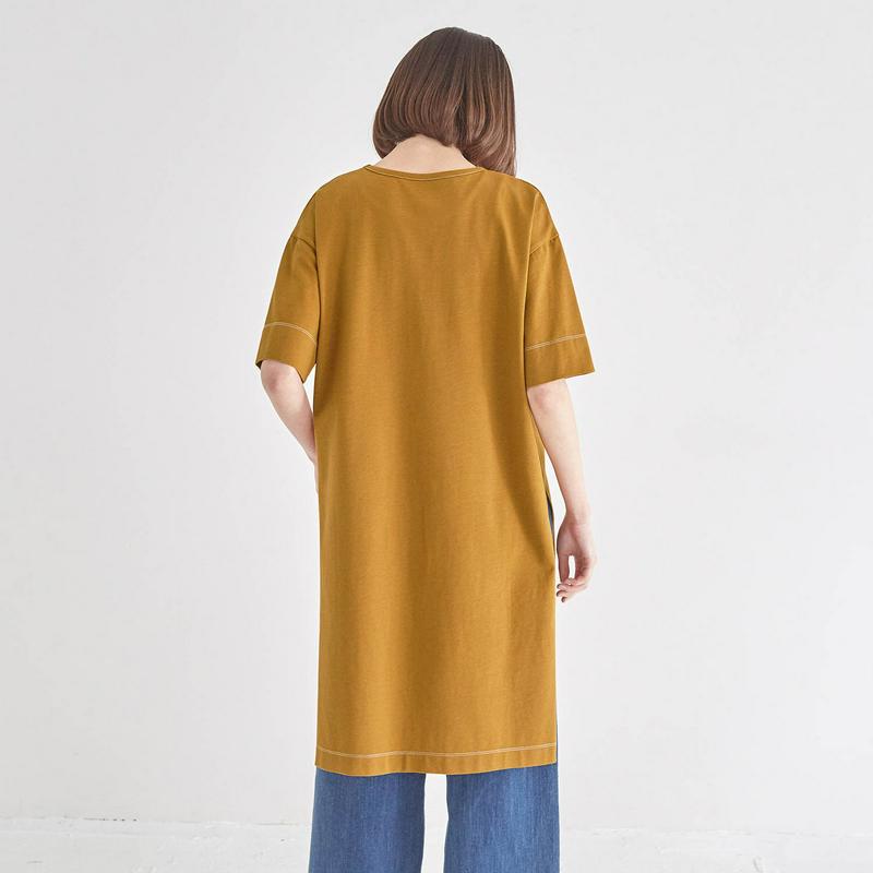 配色ステッチ脇スリットカットソーチュニック（Ｓ～Ｍのみ）