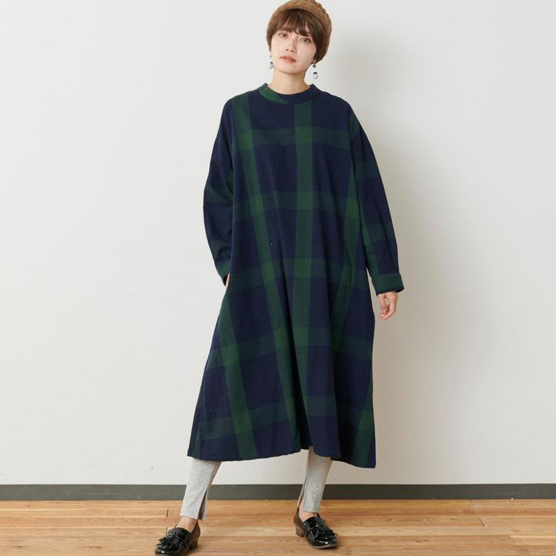 コットンビエラ素材のチェック柄ロングワンピース