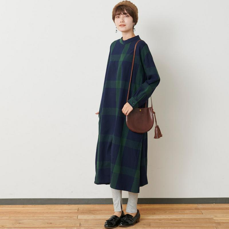 コットンビエラ素材のチェック柄ロングワンピース