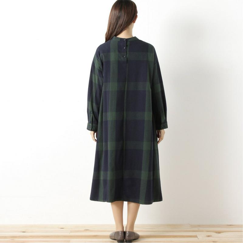 コットンビエラ素材のチェック柄ロングワンピース