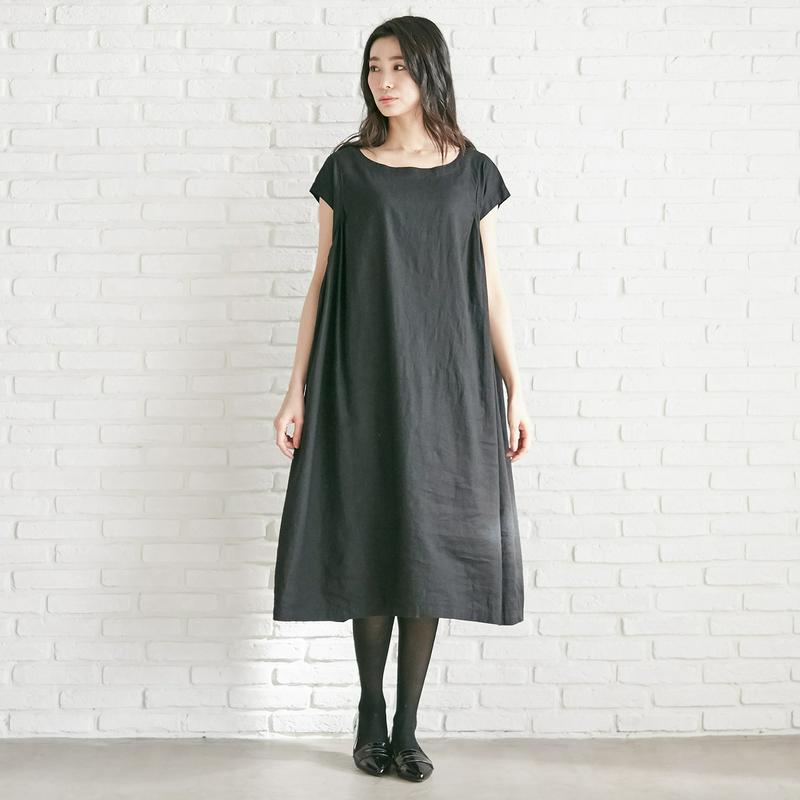リネンレーヨン素材のフレンチ袖ワンピース【再入荷】【Ｍ～３Ｌ】（ディージーワイ/D*g*y）