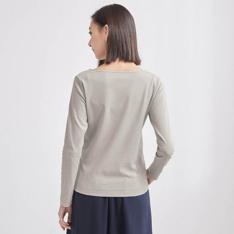 すっきり見えボートネック女っぽＴシャツ
