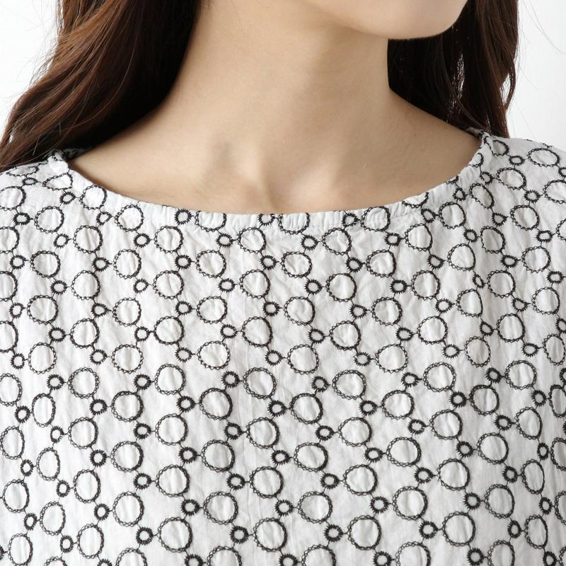 綿ローンドット刺繍ブラウス