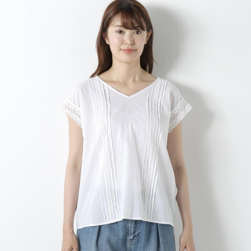 【３／２５（水）で販売終了】Ｖネックブラウス【Ｍ～４Ｌ】
