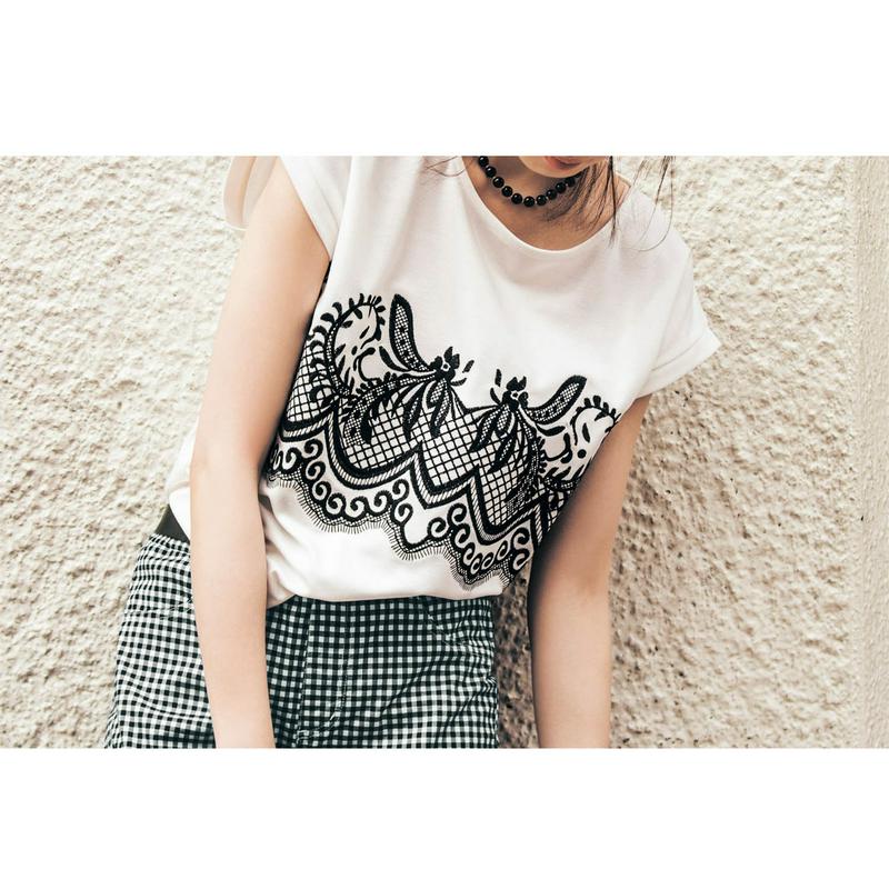 フロントレース風刺繍カットソー