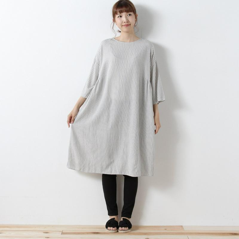 【３／２５（水）で販売終了】レーヨン麻綿素材の脇タック入りワンピース